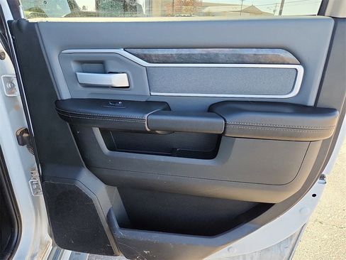 Used 2020 RAM 3500 Big Horn image 13