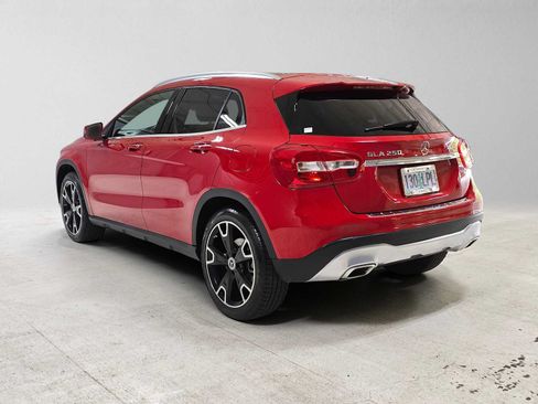 Used 2019 Mercedes-Benz GLA 250 4MATIC image 5