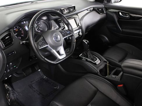 Certified 2022 Nissan Rogue Sport SL image 17