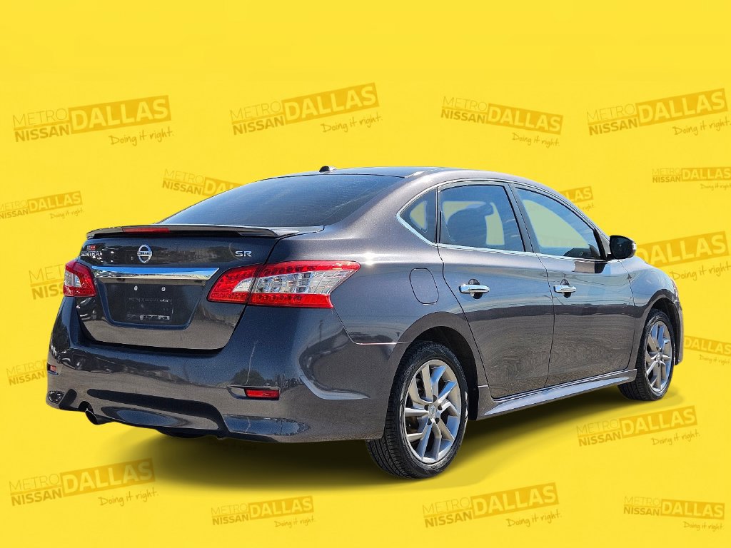 Used 2015 Nissan Sentra SR w/ SR Premium Package FWD image 5