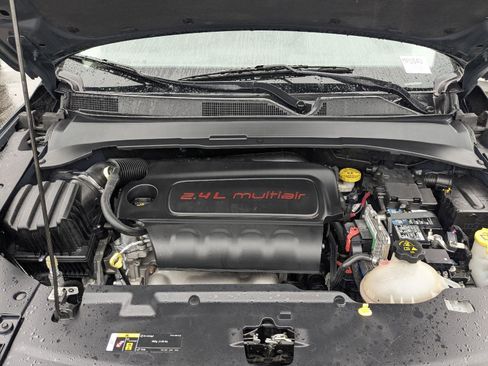 Used 2018 Jeep Compass Trailhawk w/ Navigation Group image 10