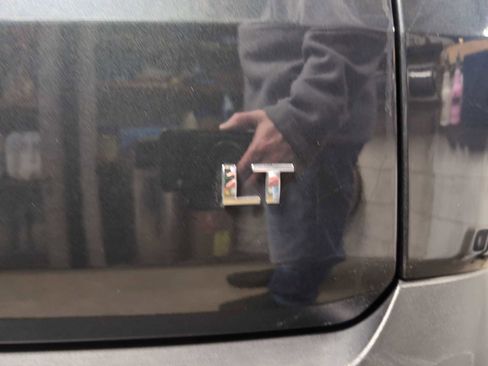 Used 2021 Chevrolet Traverse LT w/ LT Premium Package image 33