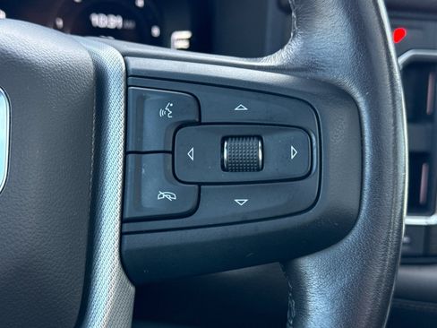 Used 2022 GMC Yukon Denali image 30