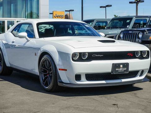 Used 2020 Dodge Challenger R/T Scat Pack image 3