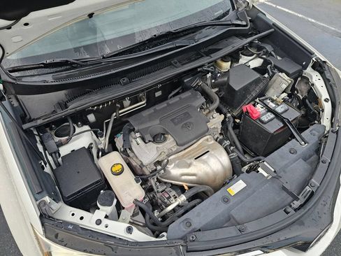 Used 2017 Toyota RAV4 Limited FWD image 27
