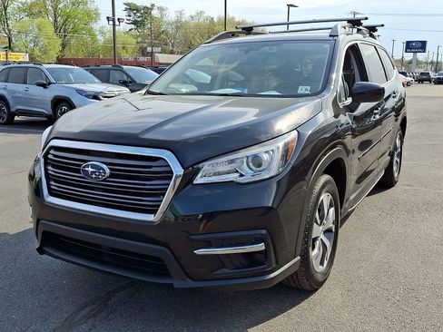 Used 2021 Subaru Ascent Premium w/ Convenience Package image 3