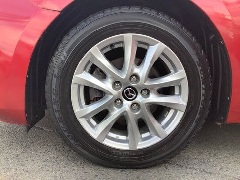Used 2015 MAZDA MAZDA3 i Touring w/ Technology Package FWD image 33