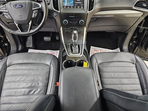 Used 2017 Ford Edge SEL w/ Equipment Group 201A image 28