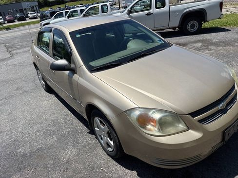 Used 2007 Chevrolet Cobalt LS FWD image 3