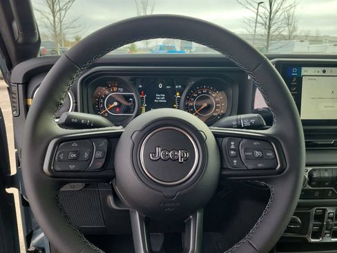 New 2026 Jeep Gladiator Sport AWD/4WD image 24