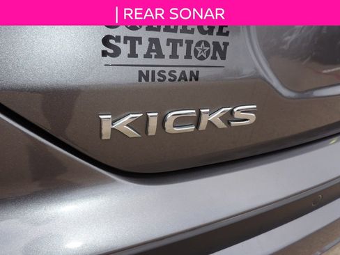 Used 2023 Nissan Kicks SV FWD image 14