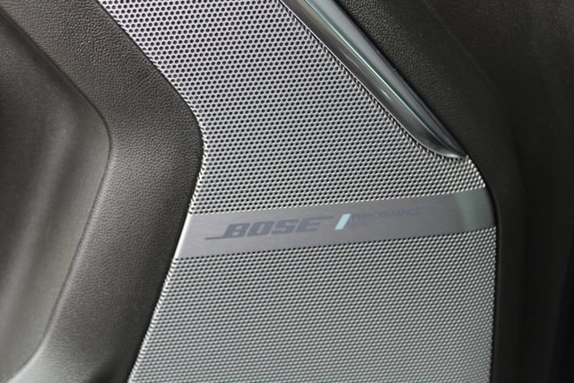 Used 2025 GMC Yukon Denali Ultimate w/ LPO, Floor Liner Package AWD/4WD image 43
