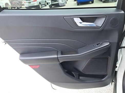 New 2025 Ford Escape PHEV w/ PHEV Premium Package image 15