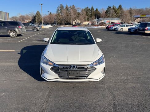 Used 2019 Hyundai Elantra SEL w/ Cargo Package image 2