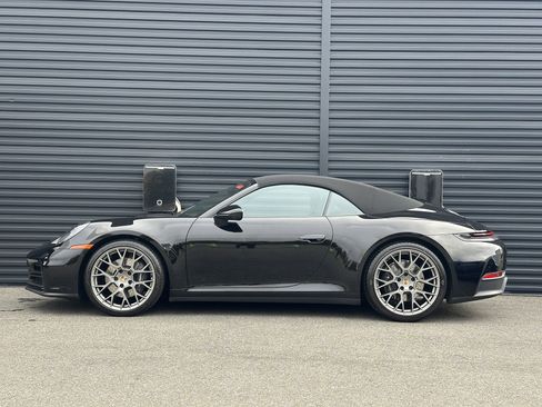 Certified 2025 Porsche 911 Carrera RWD image 2