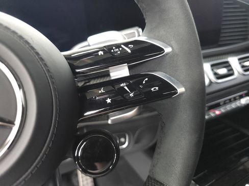 Used 2024 Mercedes-Benz GLS 63 AMG 4MATIC image 13
