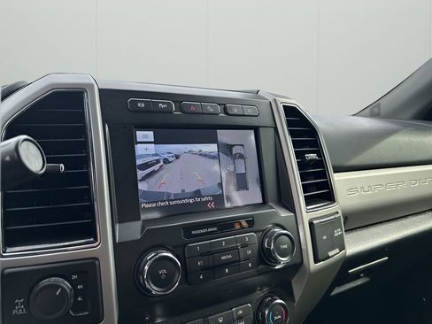 Used 2021 Ford F250 Lariat image 38