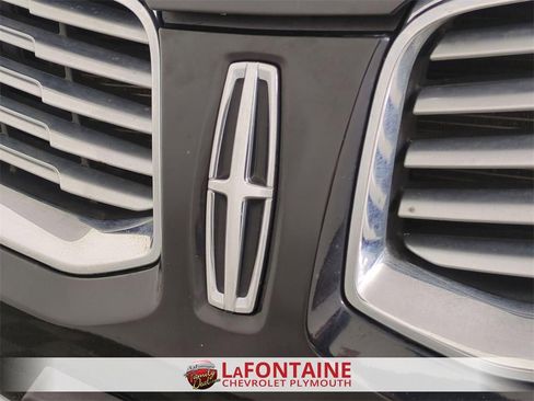 Used 2016 Lincoln MKX Select w/ Select Plus Package image 30