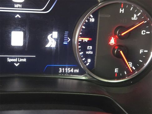 Used 2024 Chevrolet Blazer Premier w/ Driver Confidence II Package image 10