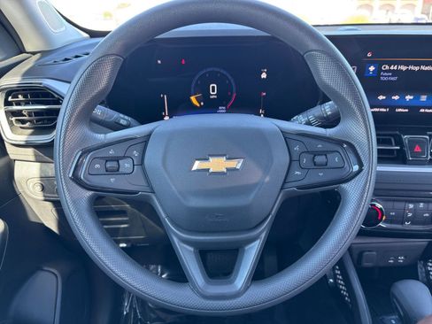 Used 2025 Chevrolet TrailBlazer LT image 25
