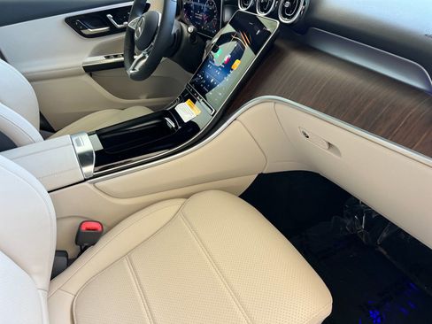 New 2026 Mercedes-Benz GLC 300 image 19