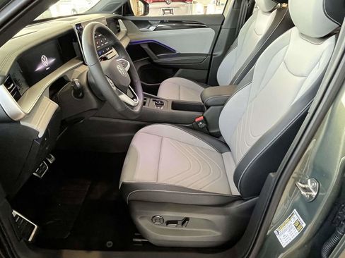 New 2026 Volkswagen Tiguan SE R-Line image 16