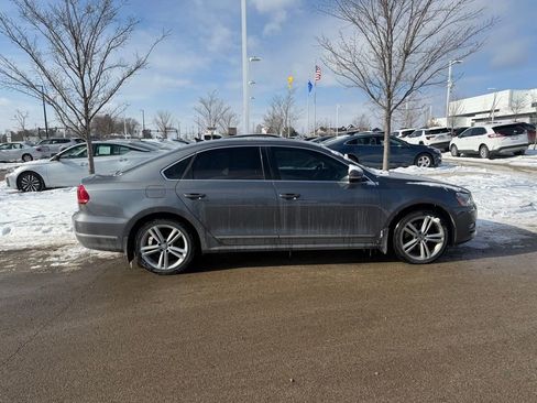 Used 2014 Volkswagen Passat TDI SEL Premium image 3