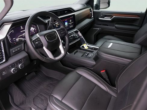 Used 2024 GMC Sierra 3500 Denali w/ Denali Reserve Package image 13