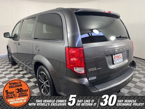 Used 2019 Dodge Grand Caravan GT image 11