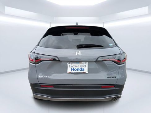 Used 2025 Honda HR-V Sport image 4