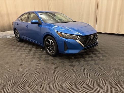 Used 2024 Nissan Sentra SV image 3