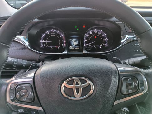 Used 2013 Toyota Avalon XLE Touring FWD image 11