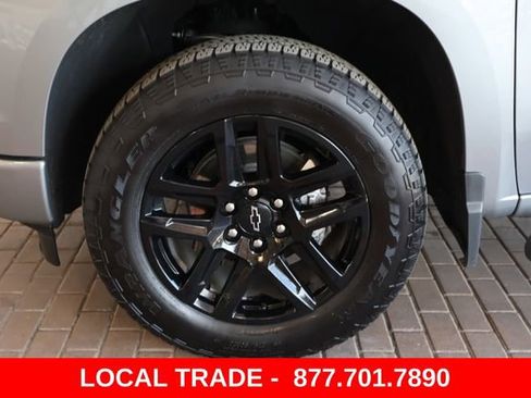 Used 2024 Chevrolet Silverado 1500 Custom w/ Turbomax Blackout Package AWD/4WD image 12