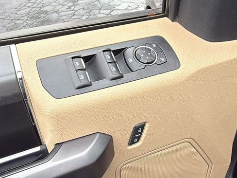 Used 2020 Ford F150 XLT w/ Equipment Group 302A Luxury image 9