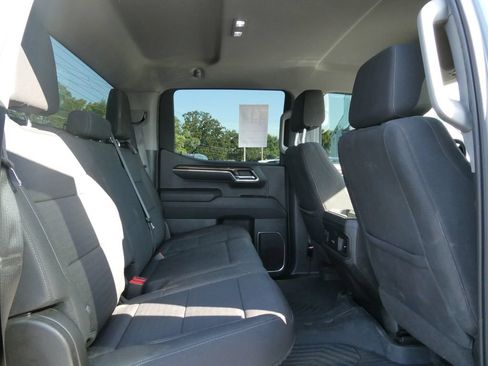 Used 2023 Chevrolet Silverado 1500 RST AWD/4WD image 15
