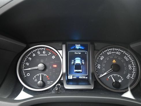 Used 2023 Toyota Tacoma TRD Sport AWD/4WD image 19