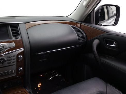 Used 2018 INFINITI QX80 4WD w/ Driver Assistance Package image 40