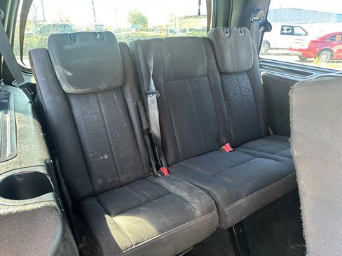 Used 2017 Ford Expedition XLT image 14