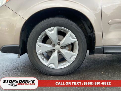 Used 2015 Subaru Forester 2.5i Limited image 9