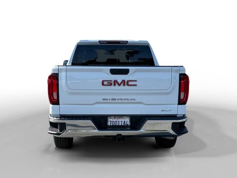 Used 2025 GMC Sierra 1500 SLT AWD/4WD image 4