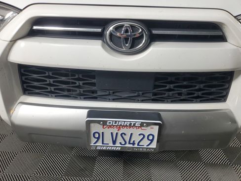 Used 2024 Toyota 4Runner TRD Off-Road Premium w/ Moonroof Package AWD/4WD image 10