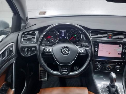 Used 2018 Volkswagen Golf Alltrack SEL image 33