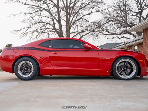 Used 2010 Chevrolet Camaro SS image 9