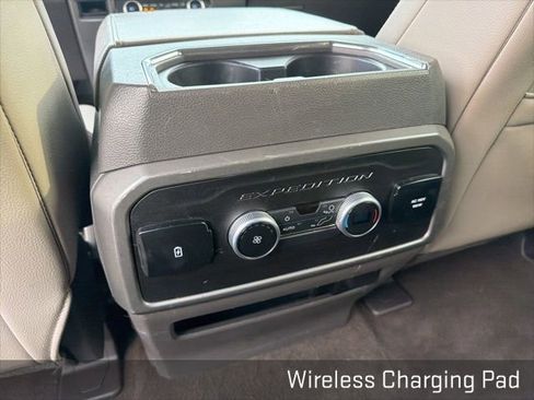 Used 2021 Ford Expedition Max XLT image 30