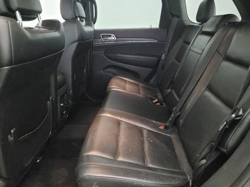 Used 2018 Jeep Grand Cherokee Limited AWD/4WD image 18