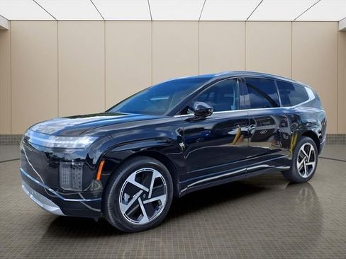 New 2026 Hyundai Ioniq 9 Limited AWD/4WD image 2