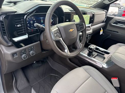 New 2026 Chevrolet Silverado 1500 LTZ w/ LTZ Convenience Package II image 18