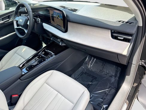 New 2026 Audi Q3 quattro 2.0T AWD/4WD image 13