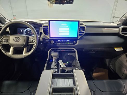 New 2026 Toyota Tundra Limited image 9