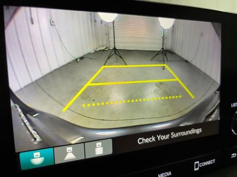 Used 2023 Honda Accord EX image 19